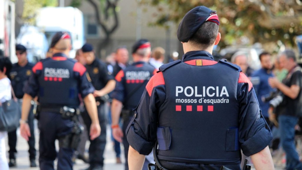 Els Mossos detenen a Sant Boi un home que es trobava en recerca i captura