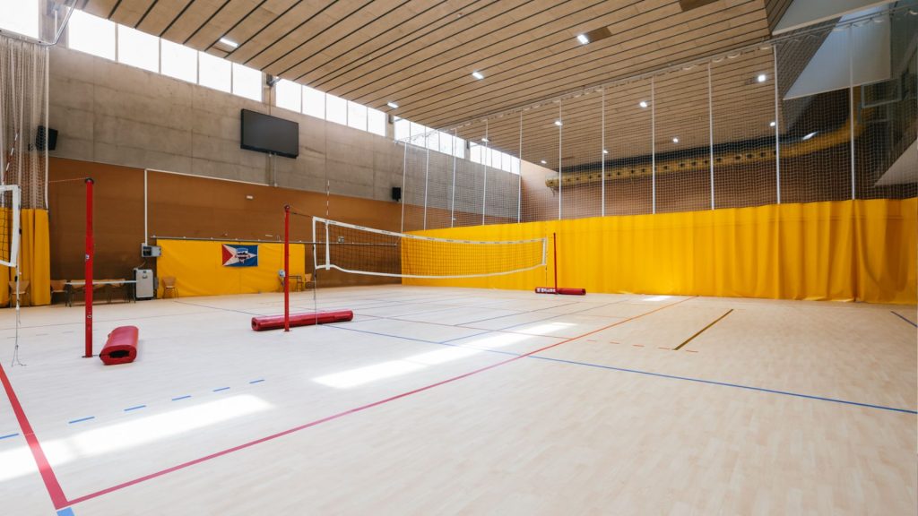 L’Olivera torna a bategar el Volei Sant Boi recupera casa seva amb molta emoció