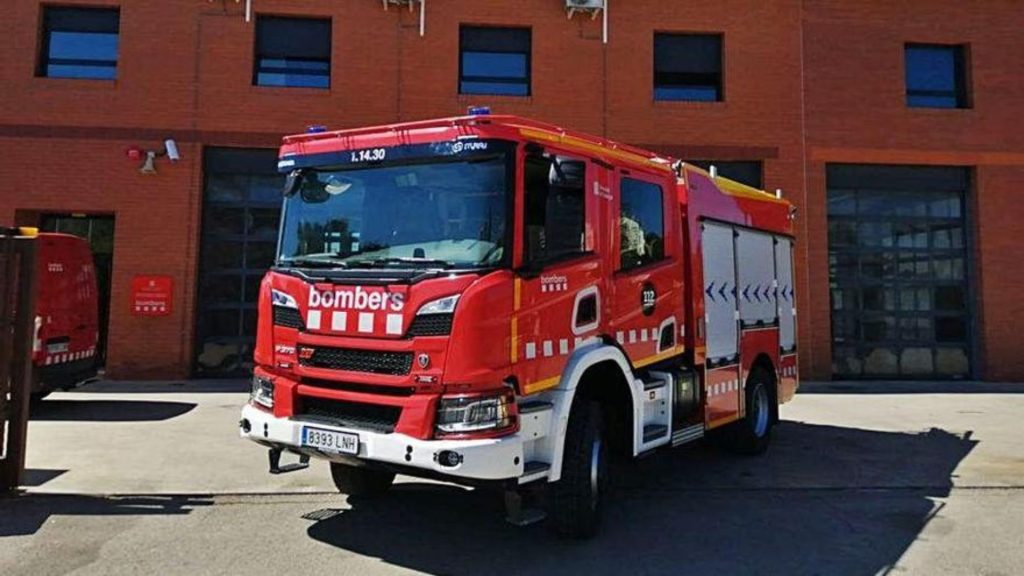 Incendi en una planta de reciclatge de Sant Boi