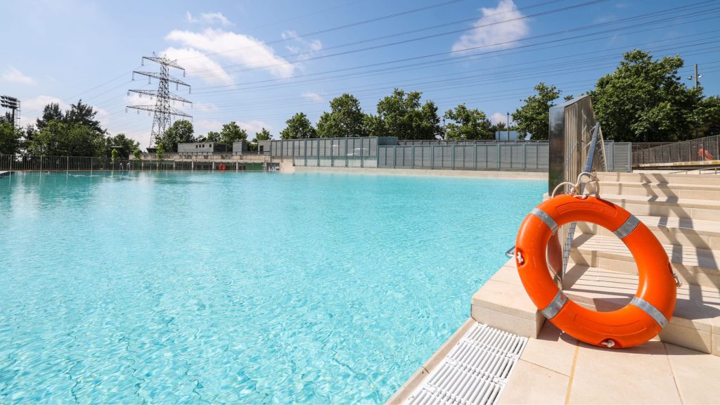 La piscina de La Muntanyeta de Sant Boi ja té data de reobertura i reforça l'oferta d'oci juvenil