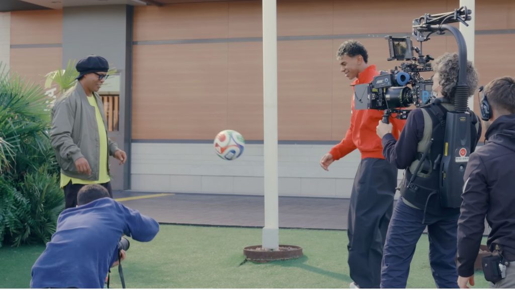 Lamine Yamal visita Sant Boi què hi feia el futbolista del Barça