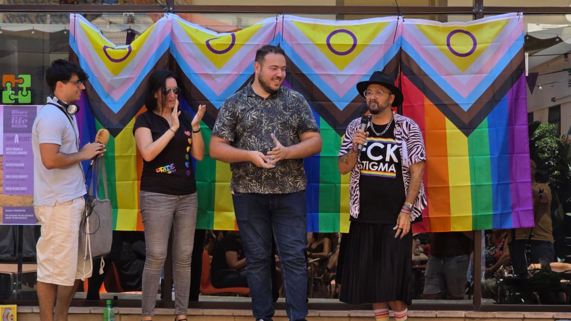 'Gent de Carrer' de Ràdio Sant Boi rep un Premi Carxofa Diversa pel seu compromís amb la visibilitat del col·lectiu LGBTIQ+