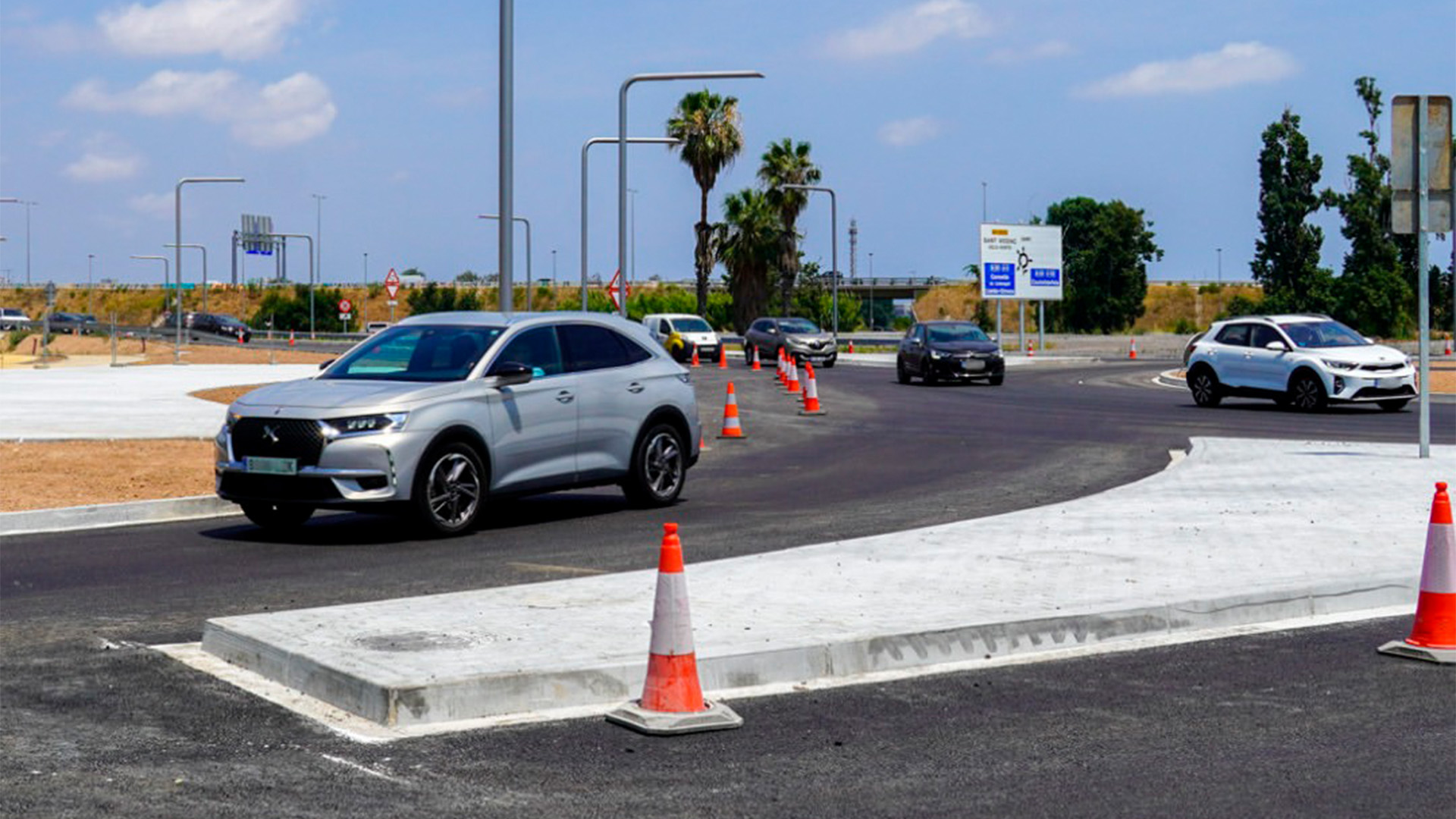 La nova rotonda de la Parellada entra en funcionament a Sant Boi i recupera connexions clau