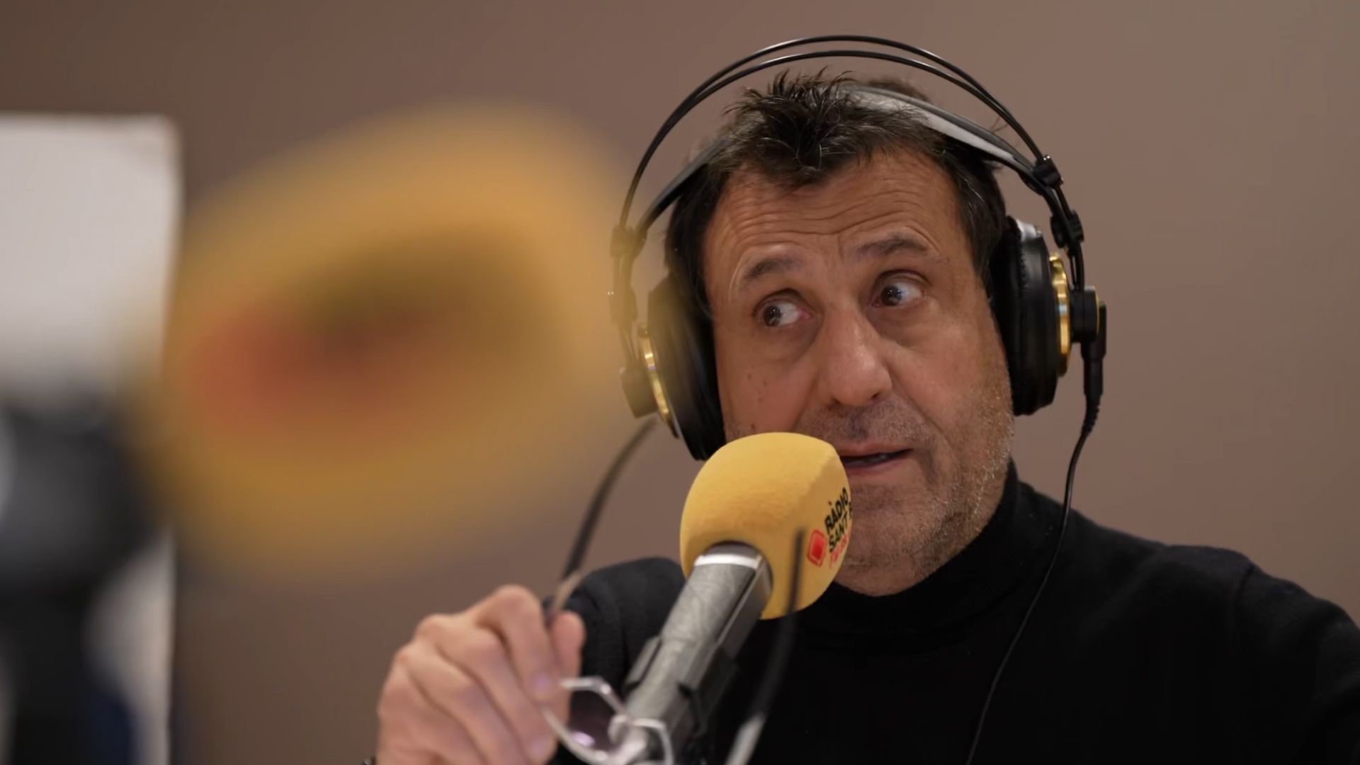 “S’hauria de dir violència feminista” els comentaris que han obligat a La República Santboiana de Ràdio Sant Boi a rectificar