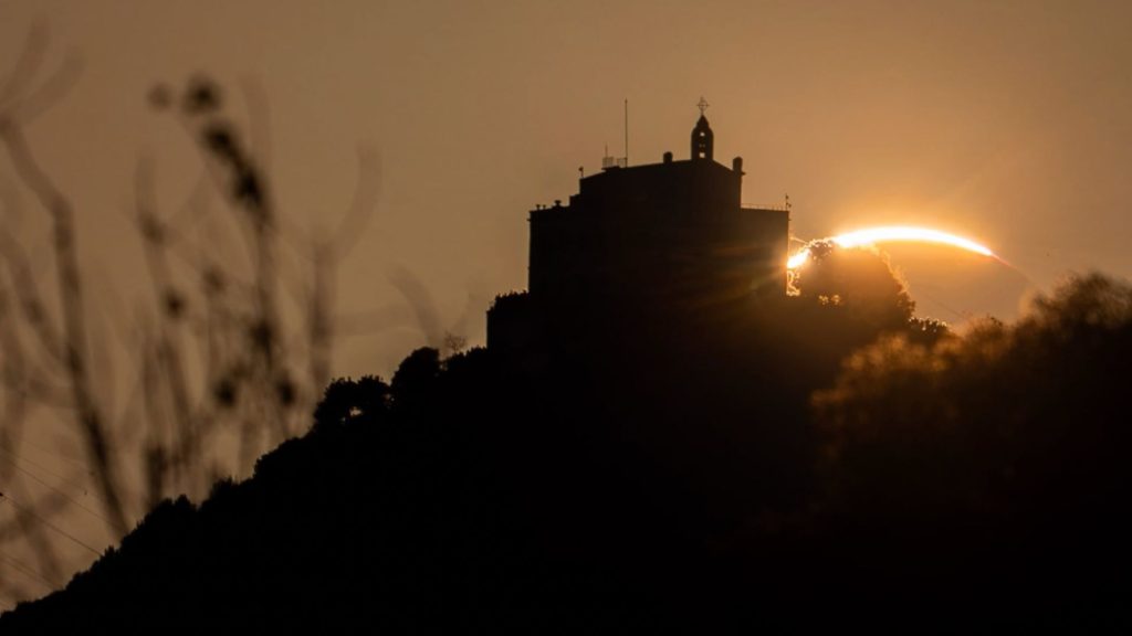 L’eclipsi com mai l’havies vist a Sant Boi les fotografies més impactants des de Sant Ramon 
