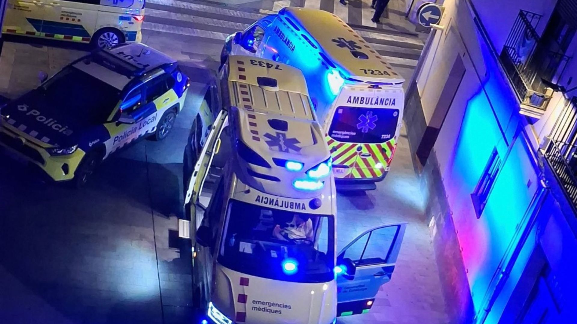 Una petició d’auxili des d’un balcó a Sant Boi activa cinc dotacions d’emergència al carrer de la Rutlla