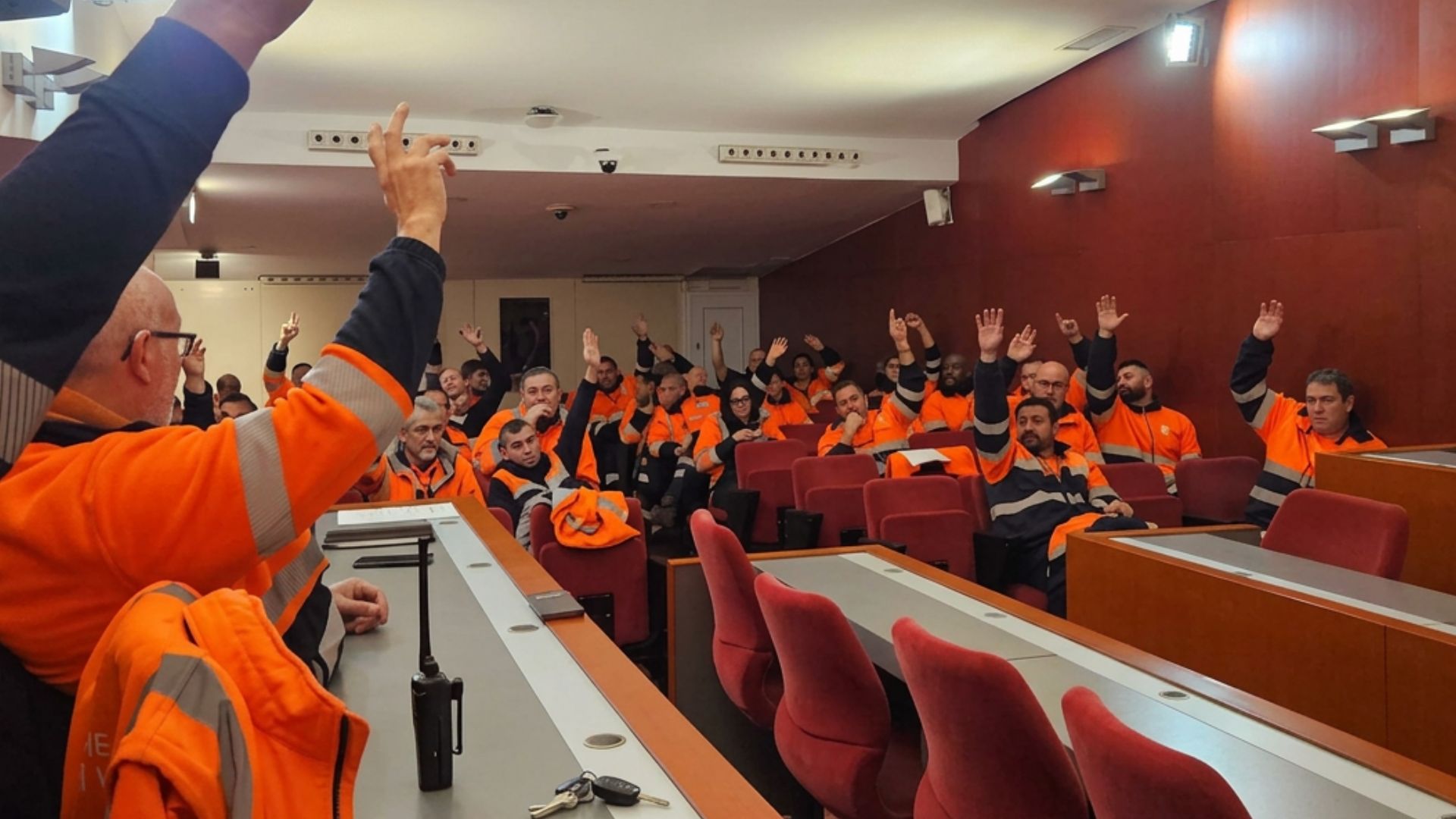 CCOO acusa l’Ajuntament de Sant Boi de pagar el complement per treballar en festius només a una part de la plantilla