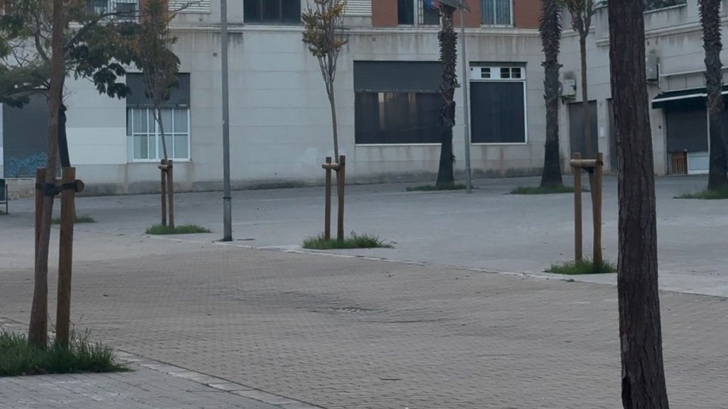 La plaça Montbaig de Sant Boi vol deixar enrere el ciment_ el canvi que promet donar-li vida